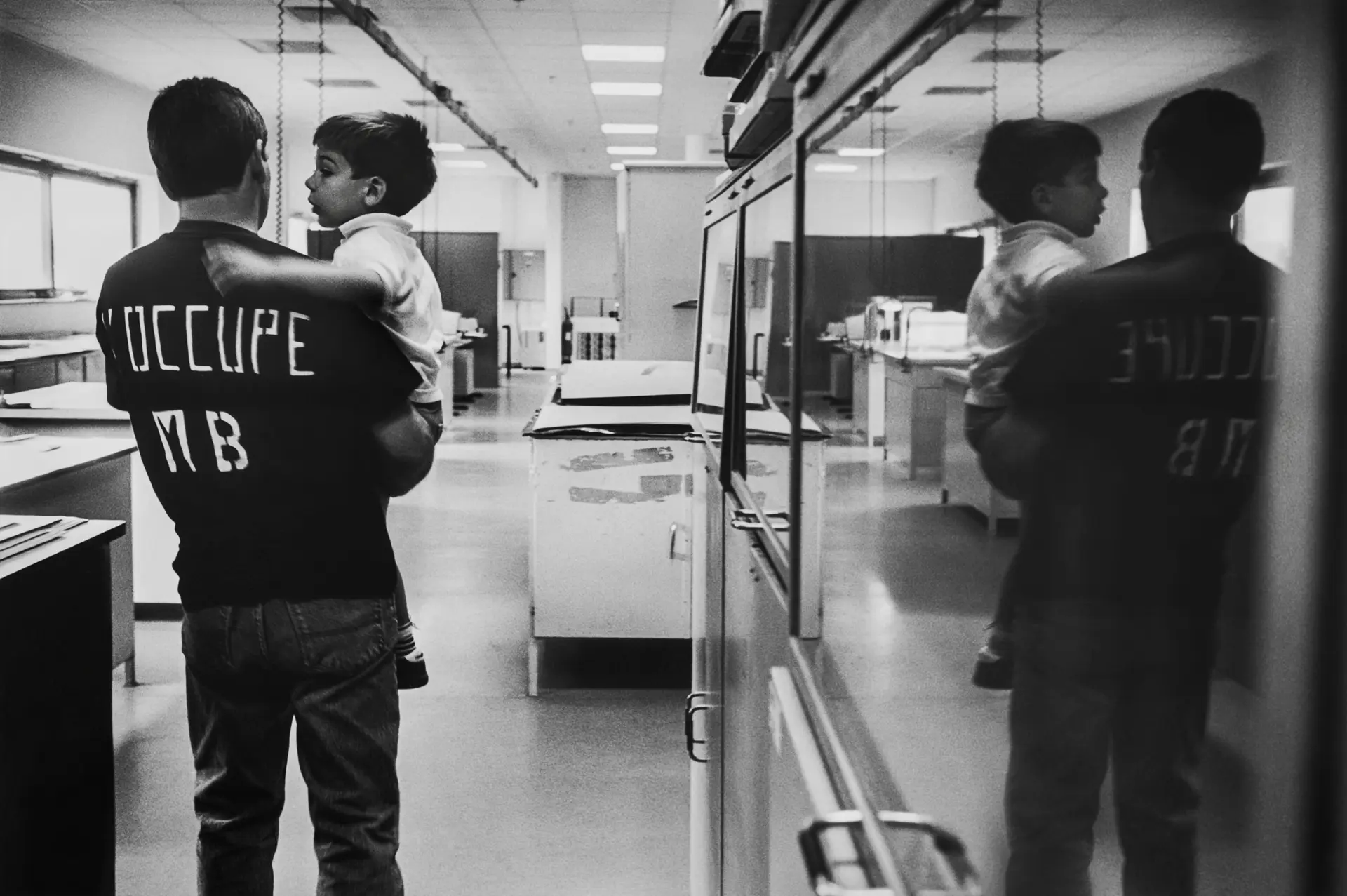 Visite guidées flash - "Avant le silence - Morel-Barneron, 1997. Photographies de Bernard Baudin"