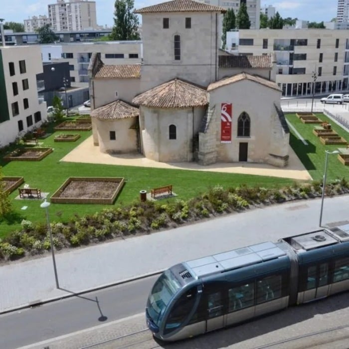 Escapade locale : Mérignac, balade entre architecture et vignes