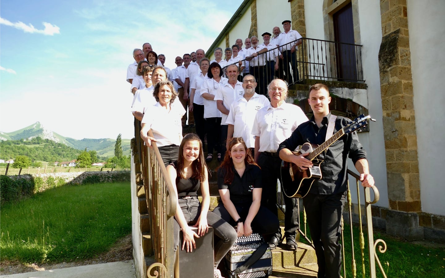 Choeurs basques avec Kanta Hergarai et avec une chorale de La Rochelle.
