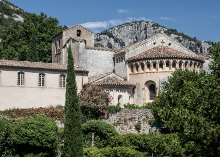 VISITE GUIDÉE SAINT-GUILHEM-LE-DÉSERT