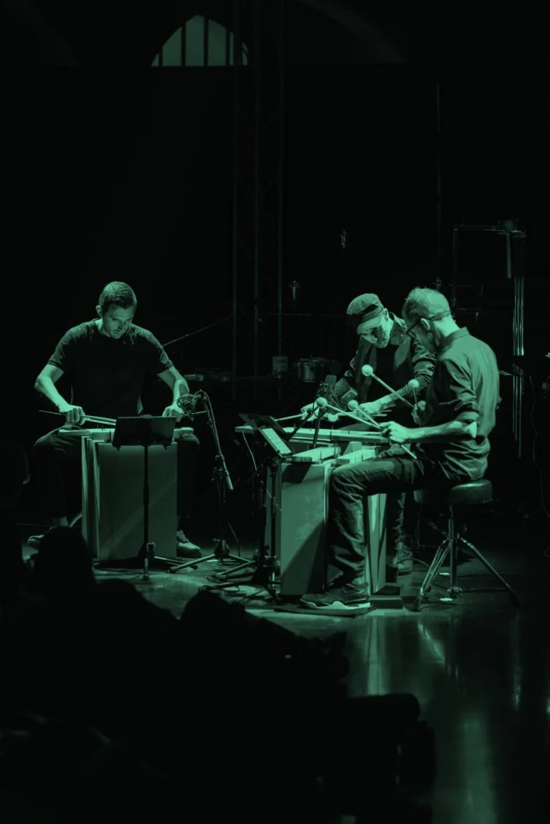 Concert au Sans Réserve -  Drums par l'Ensemble 0 + Oonagh Haines