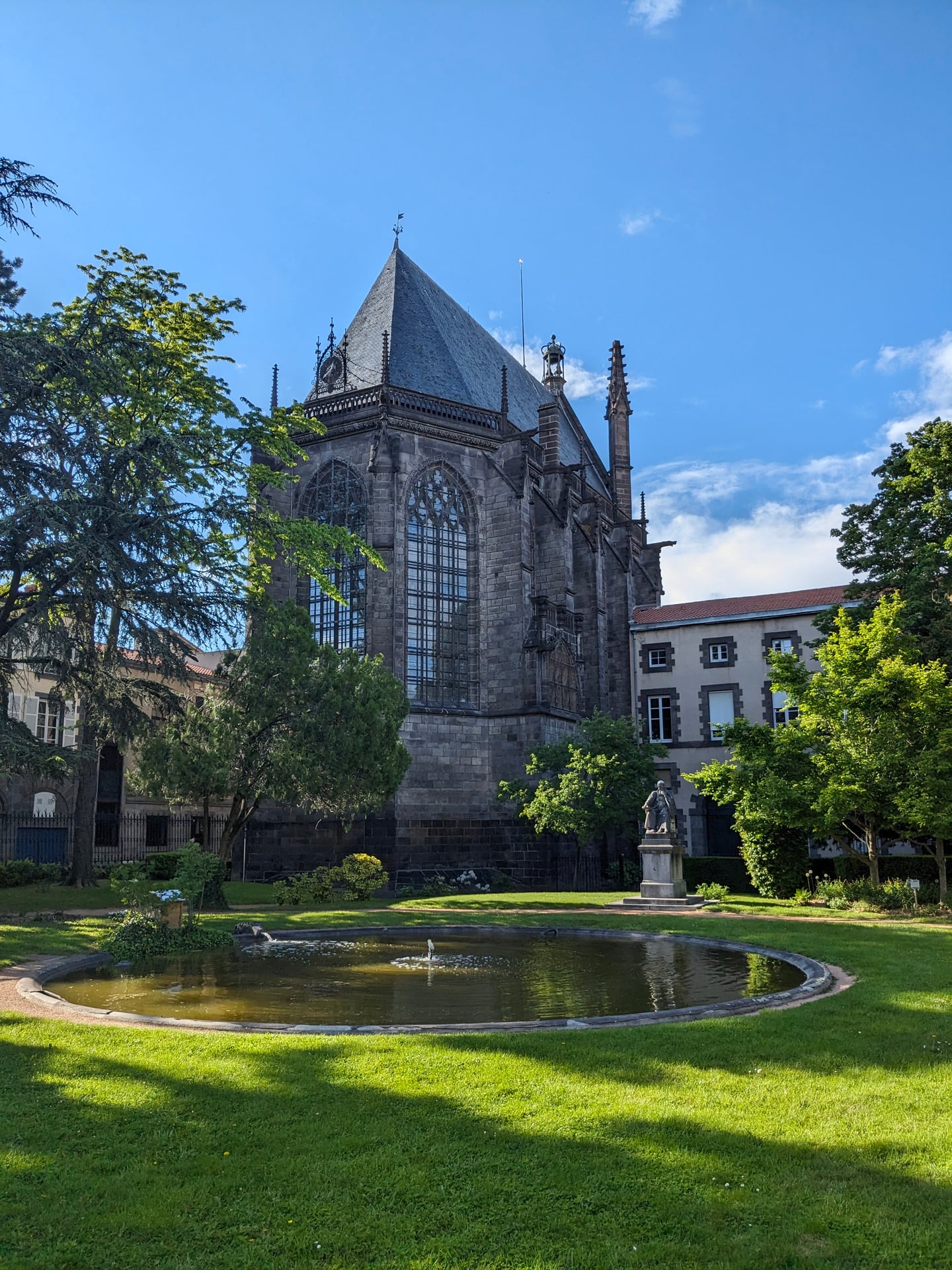 Enquête dans la ville : l'affaire de la Sainte-Chapelle