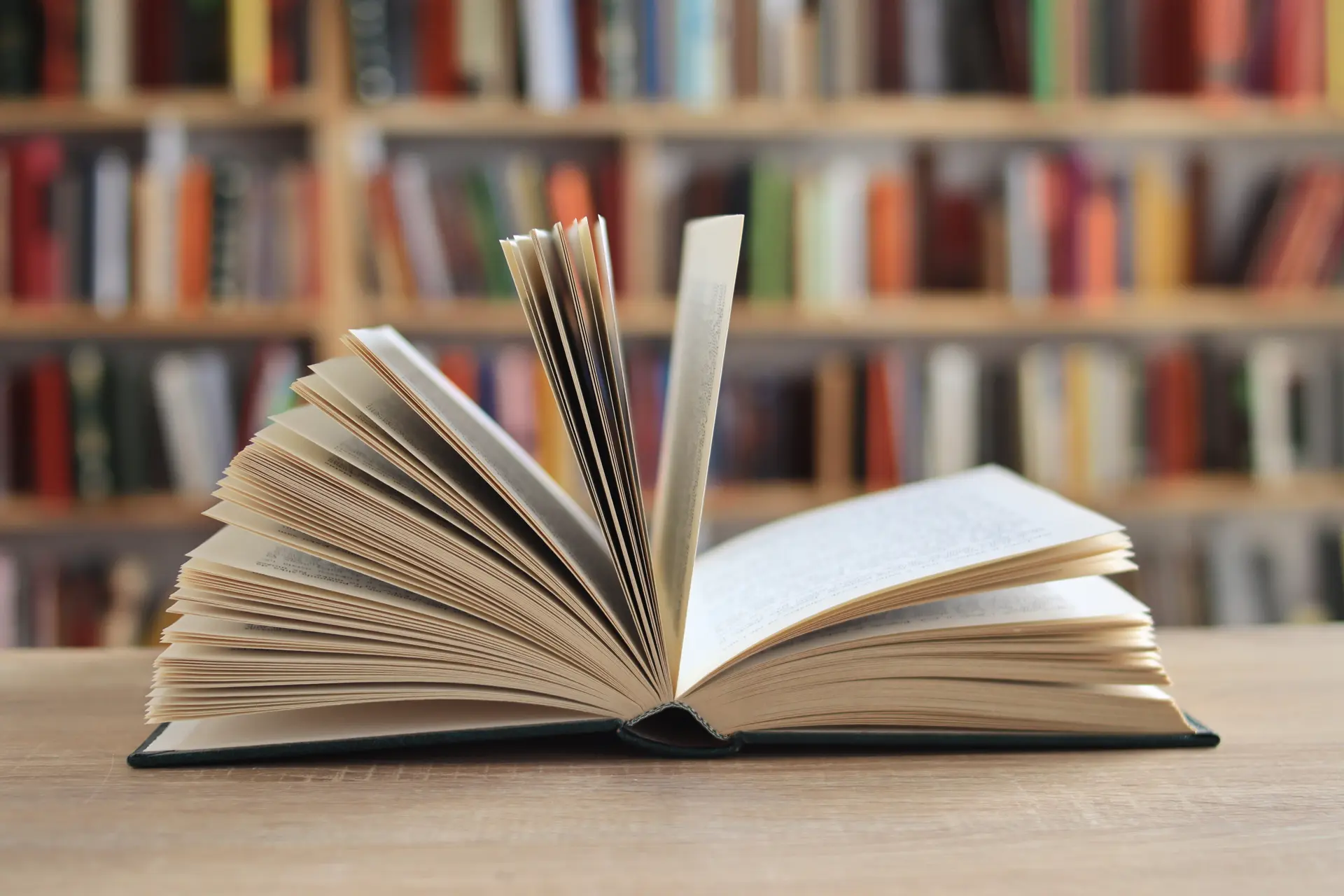 Livre entre parenthèses « Le barman du Ritz » de Philippe Colin