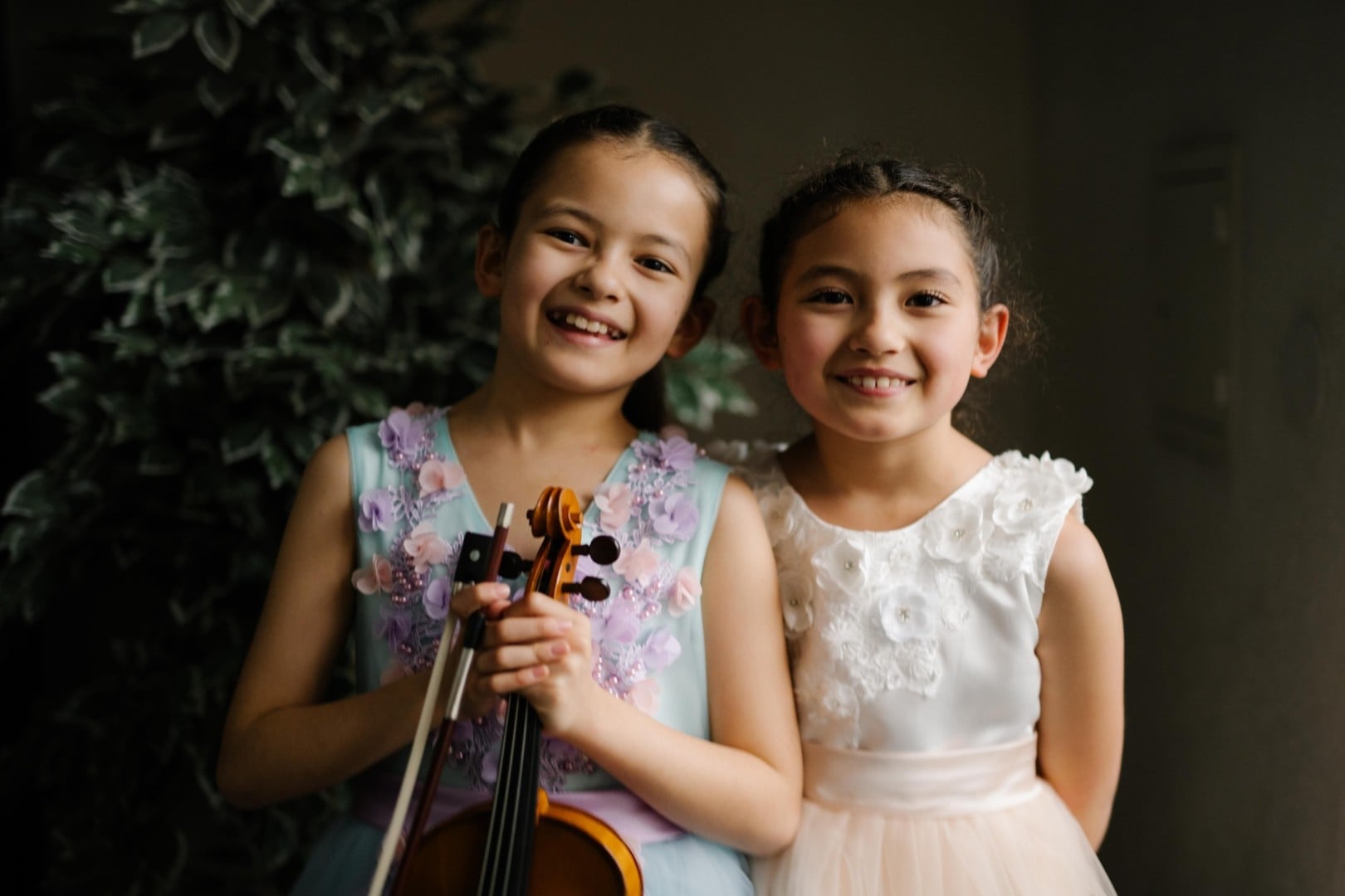 Deux jeunes prodiges du violon en concert caritatif