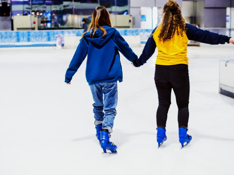 Patinoire : soirée tube de l'été