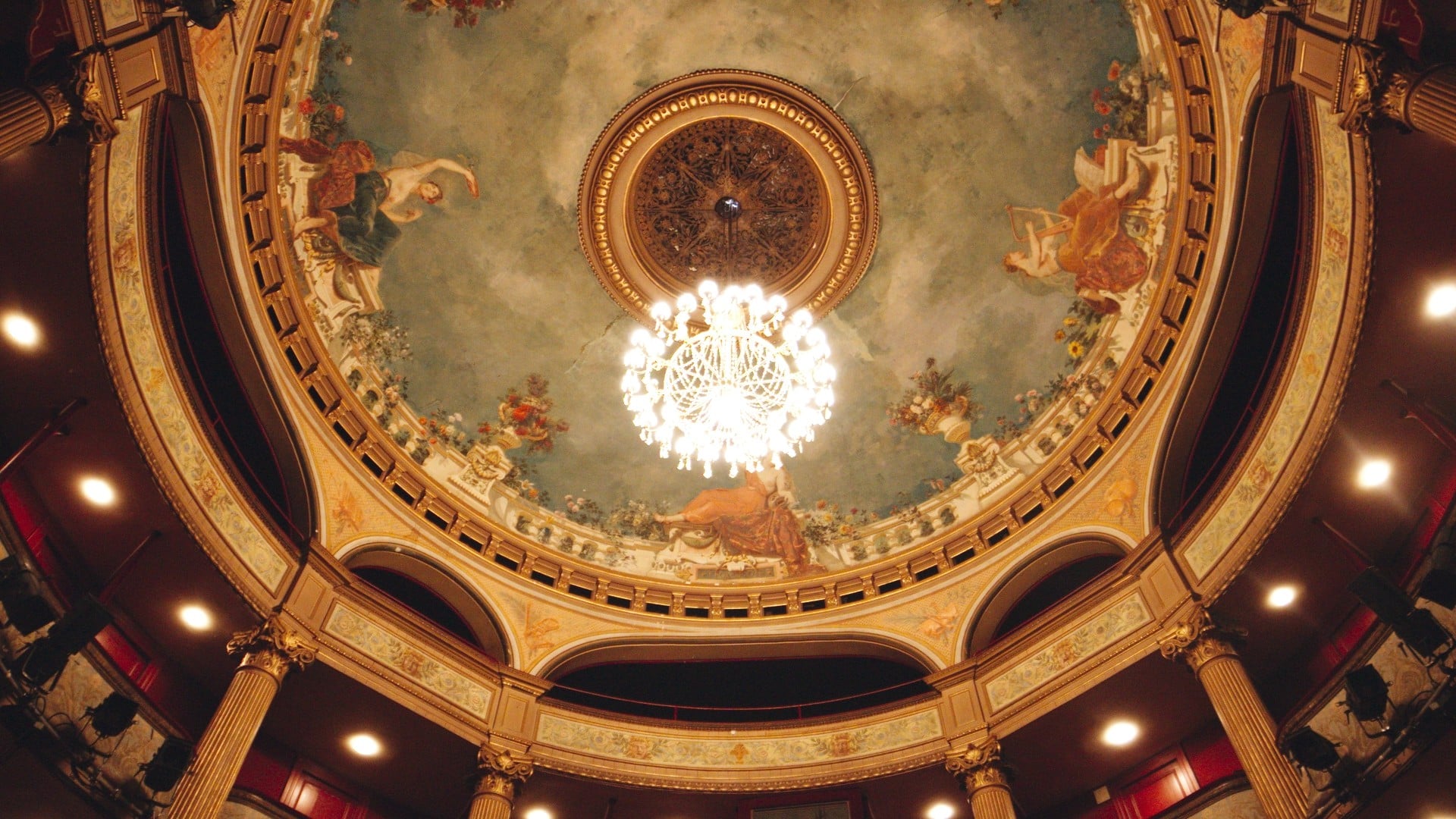 Visite Guidée – Le Petit Théâtre se Met en Scène