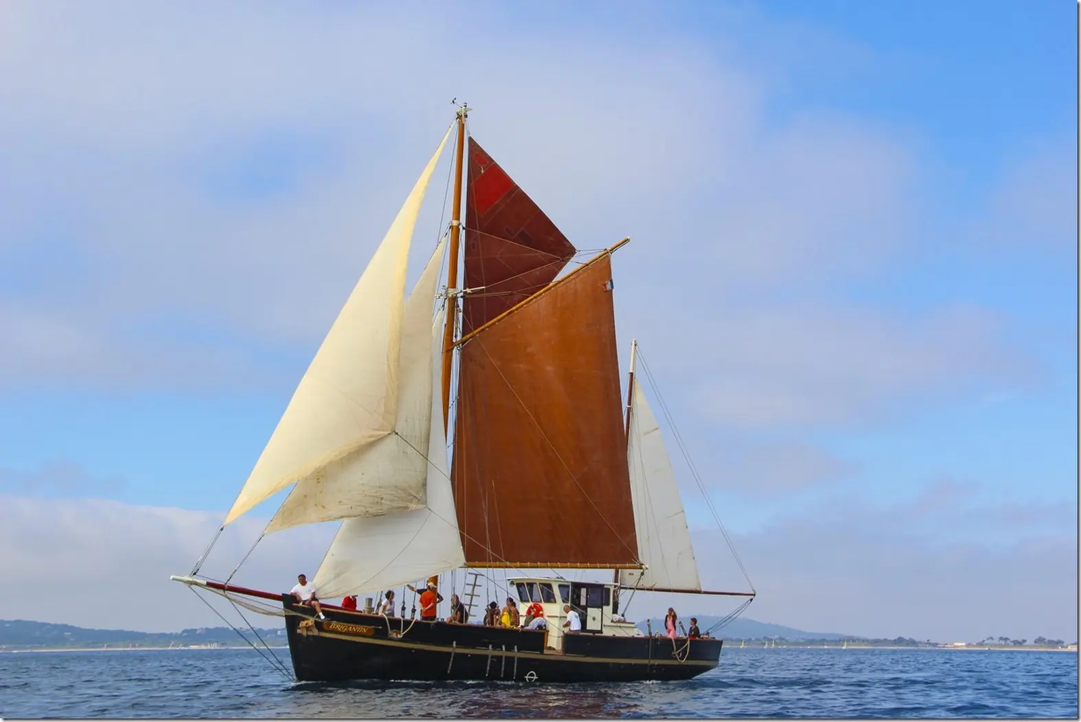 Balade culturelle en rade de Hyères à bord du Brigantin