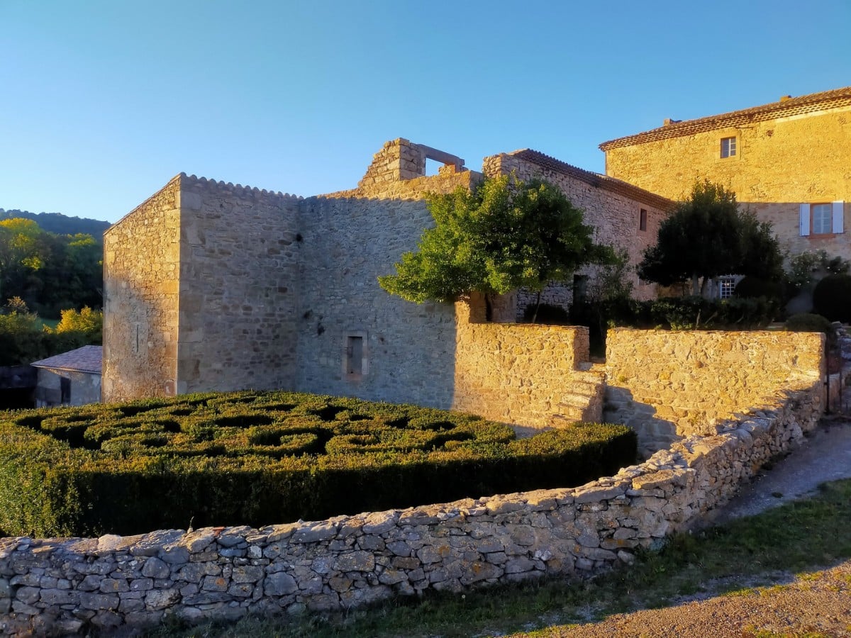 THÉÂTRE AU CHÂTEAU - PATRIMOINE EN SCÈNE
