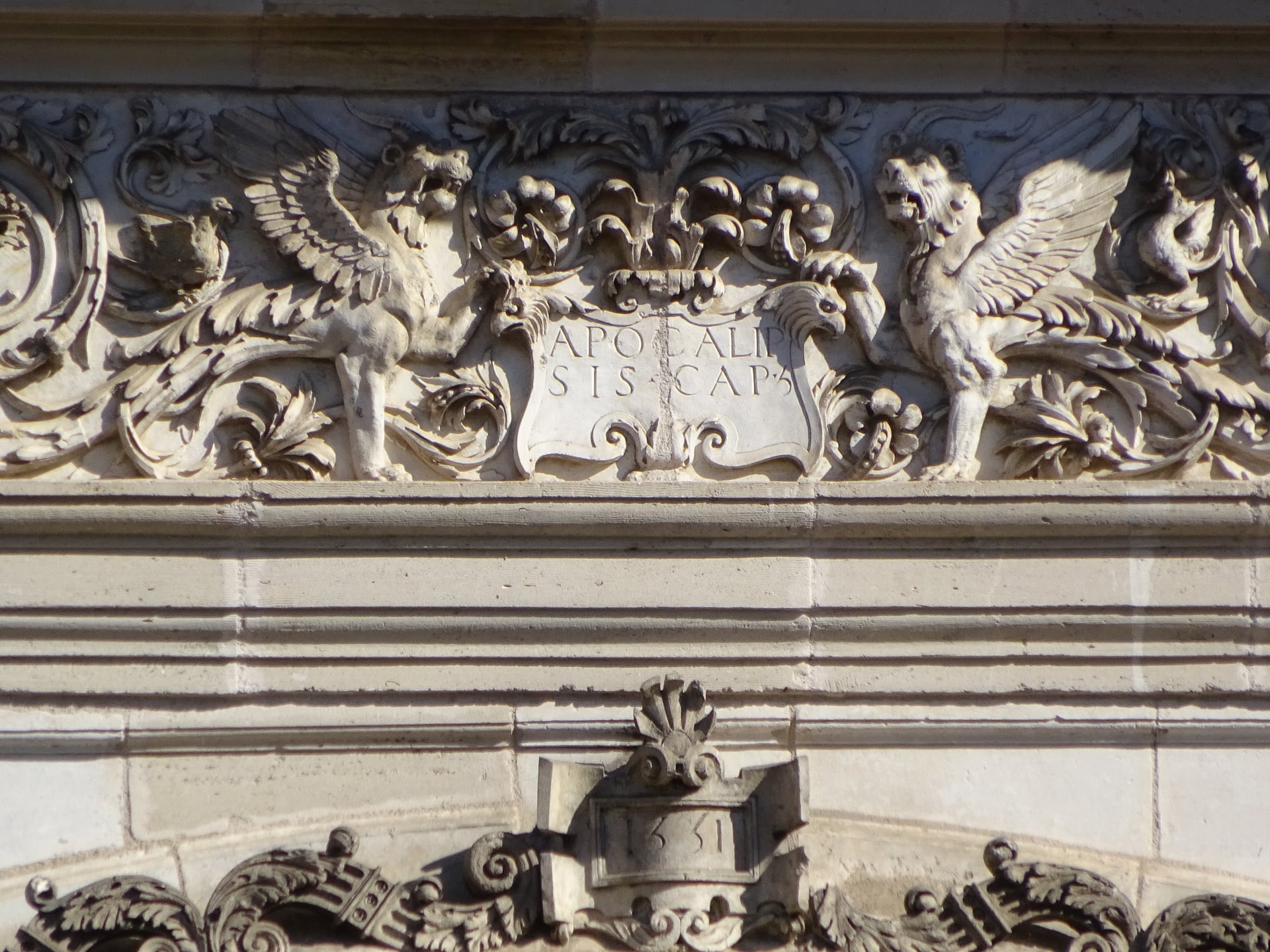 Secrets et légendes de Dijon  - 5 circuits différents !