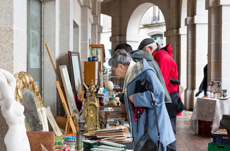 Les Puces de la Cité