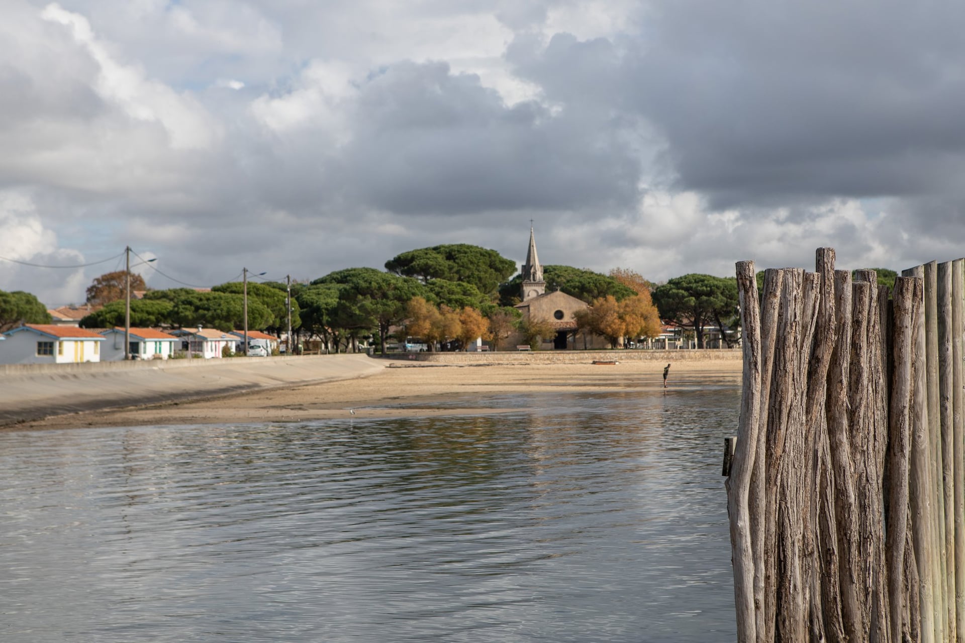 L'Association Mémoire d'Andernos à l'office de tourisme