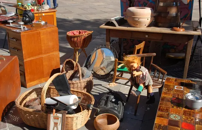 Vide grenier nocturne