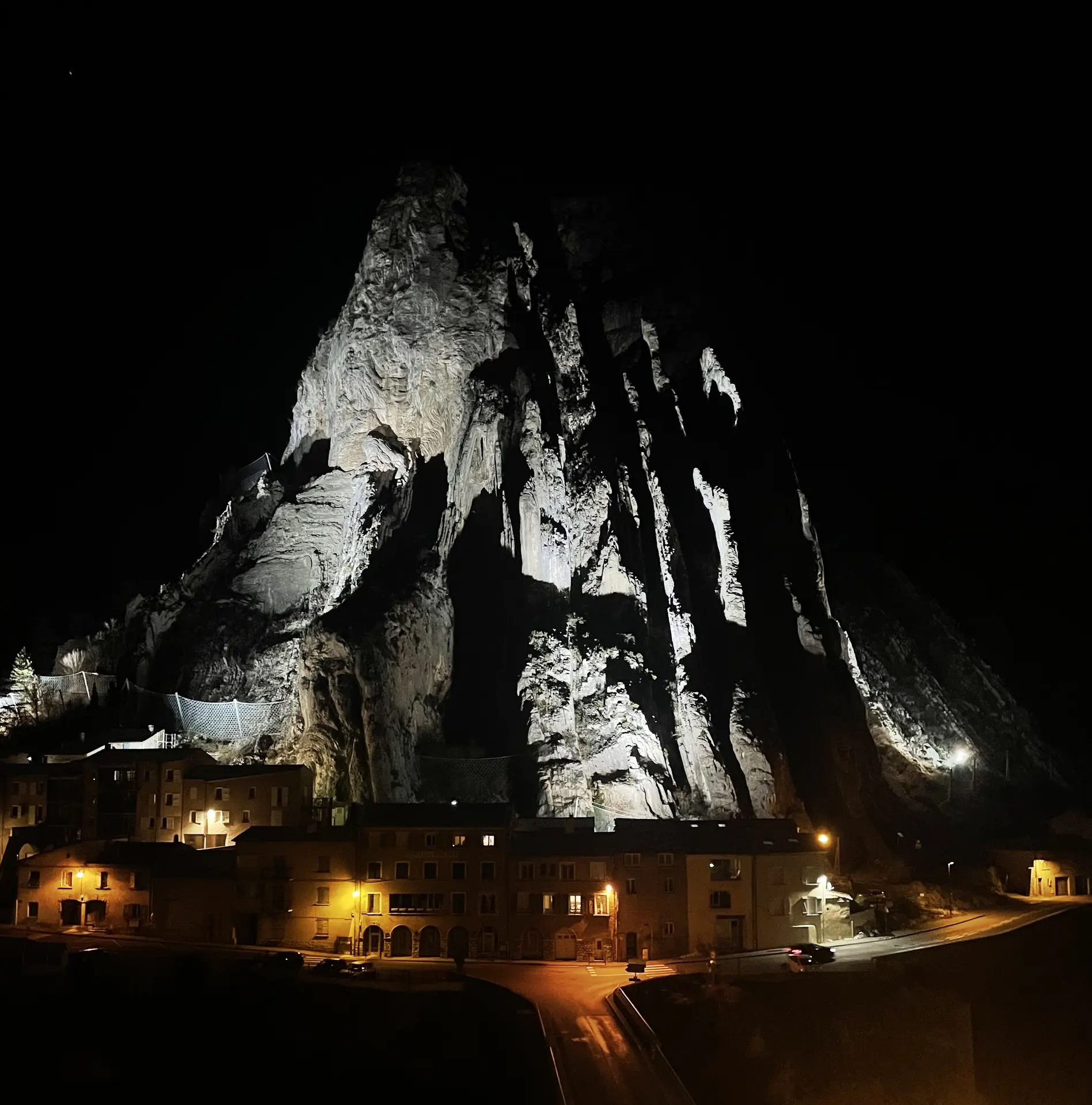 Sisteronde de nuit à la pleine lune - Autres Versants