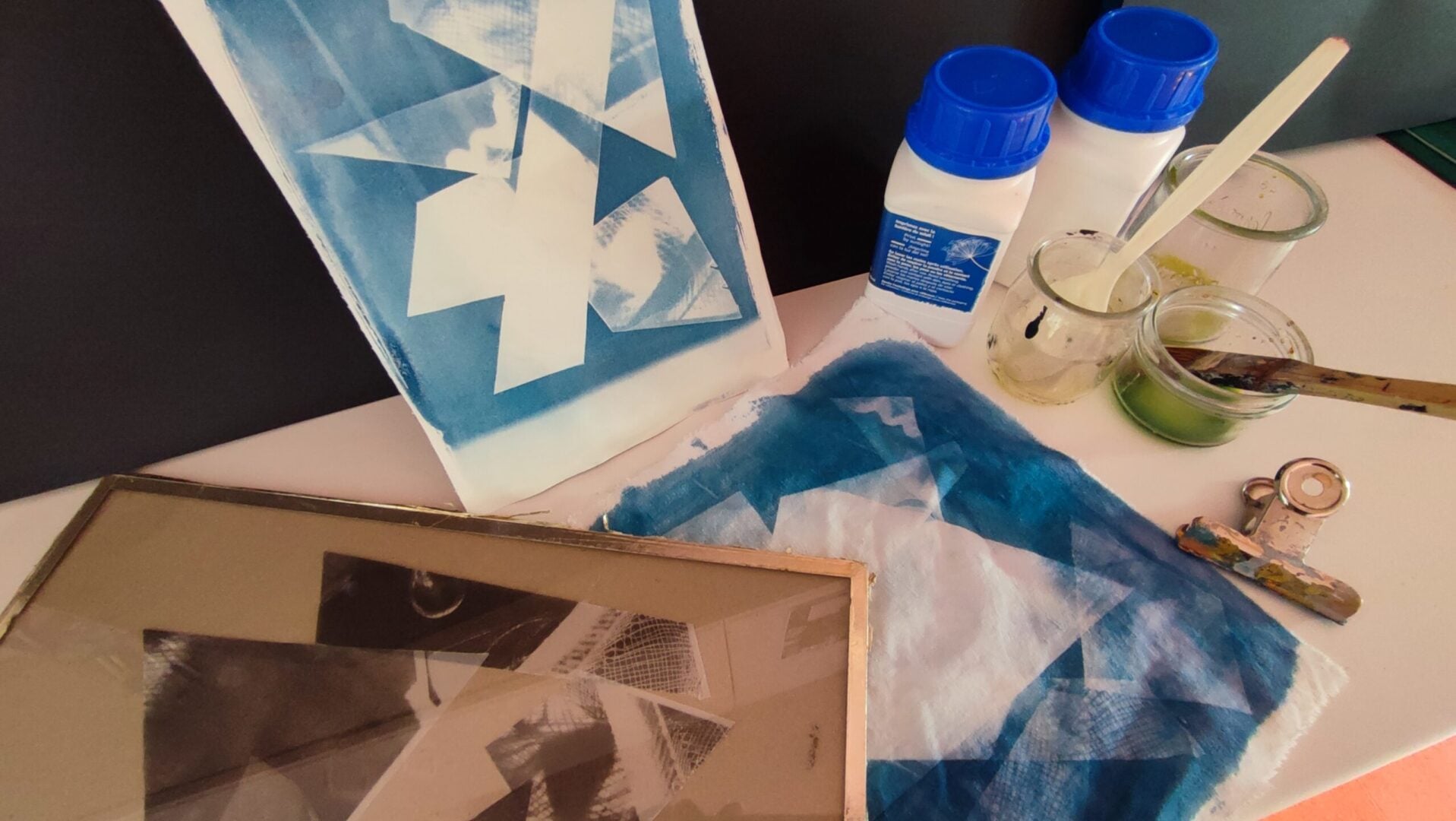Atelier Jeunes au Musée Marzelles :  Cyanotype !