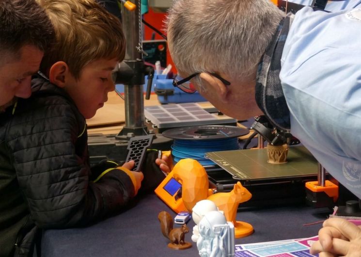 VISITE DU FABLAB ET ATELIER DIY