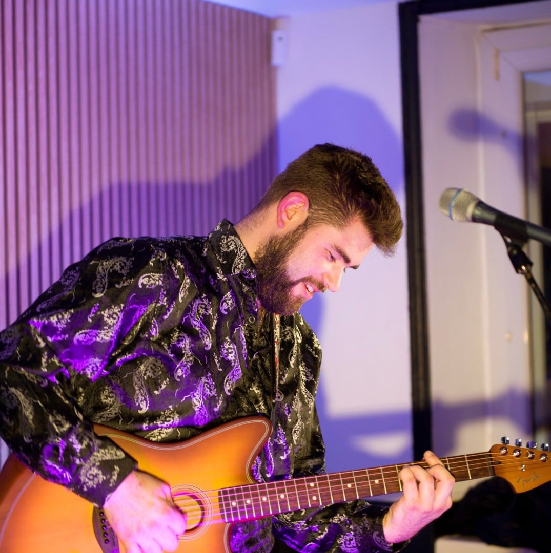 Tino Solo – Brasserie Philomenn