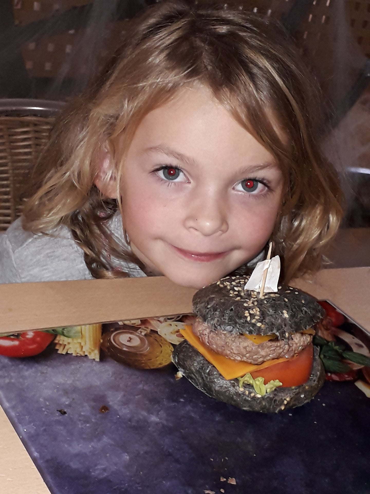 Atelier de cuisine participatif : le hamburger d'Halloween