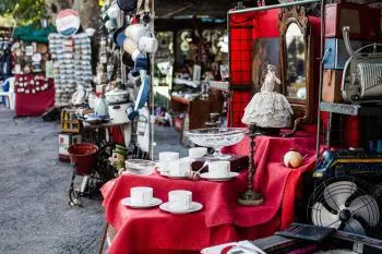 Vide-grenier par Anacrouse