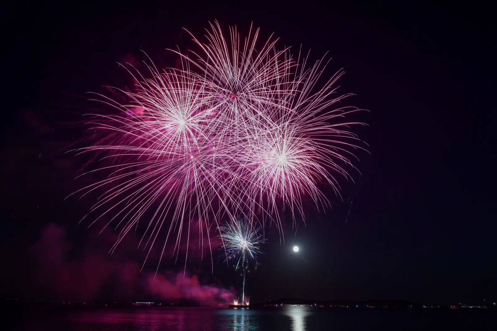 Feu d'artifice au port d'Hyères