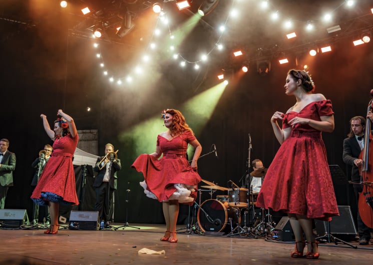 Parvis de l’été | LES MADEMOISELLES, TRIBUTE AUX ANDREWS SISTERS