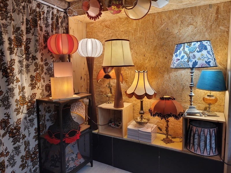 Savoir-faire au rendez-vous - atelier de fabrication d'abat-jours uniques