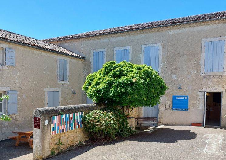 Exposition « École Dorure de rêves (en)volés »