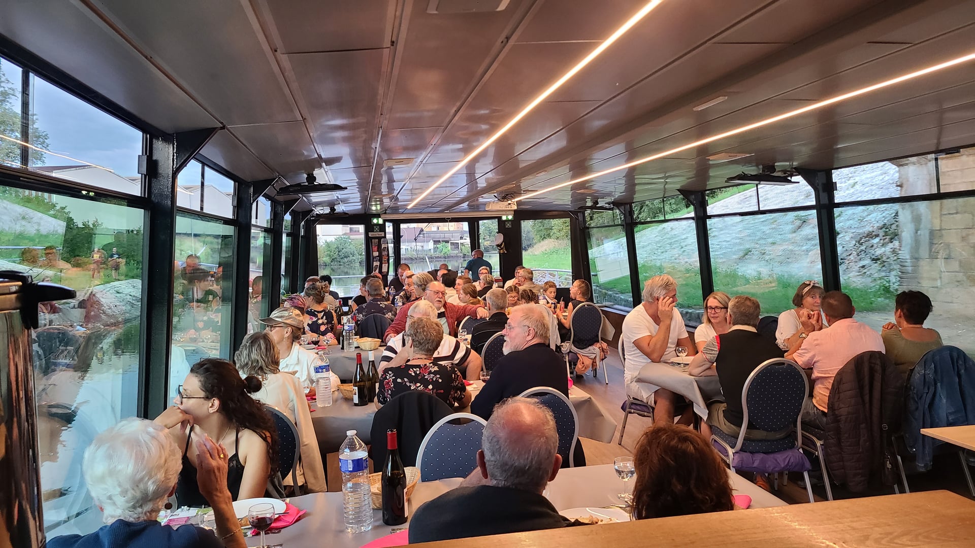 La Noctambule : Croisières Repas nocturnes sur la Saône