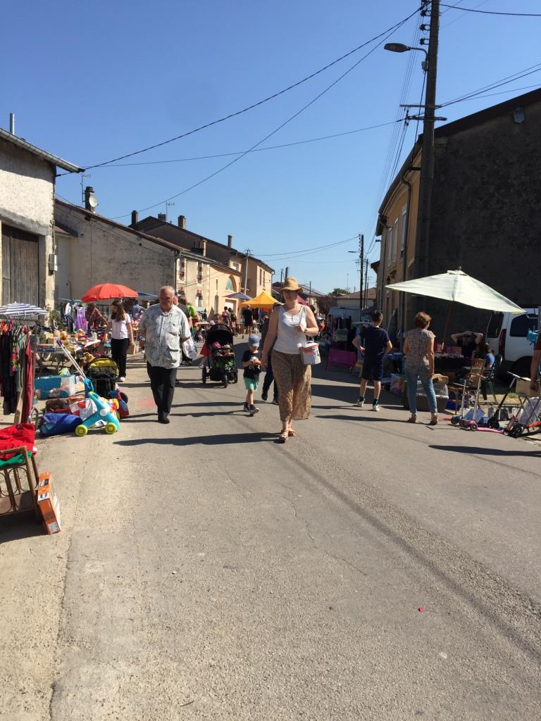 Brocante vide-grenier