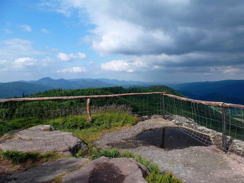 Sentiers Plaisir : Randonnée vers la Chatte Pendue et Tête Pelée