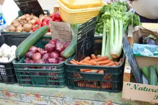 Petit marché des producteurs locaux