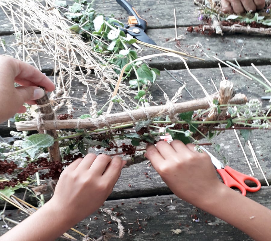 Initiation au tissage végétal