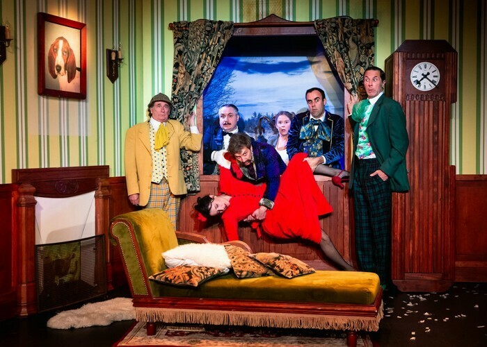 Les Faux British - par le Théâtre 100 Noms