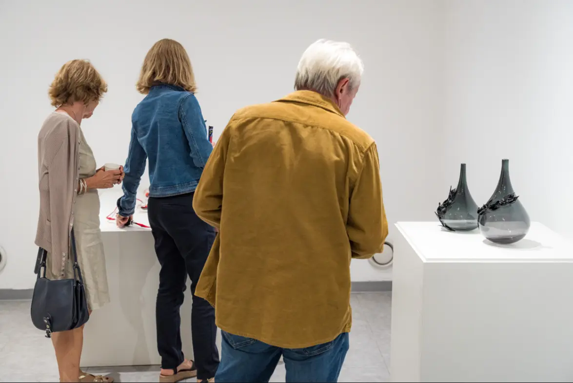 Exposition Glass is Biotiful V