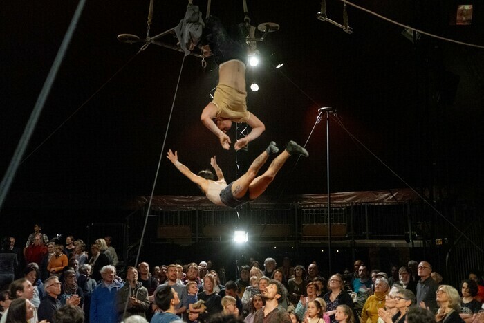 Tout va hyper bien - Collectif Malunés