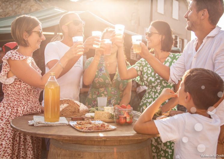 Marché de producteurs de pays festif et gourmand de Beaulieu-sur-Dordogne