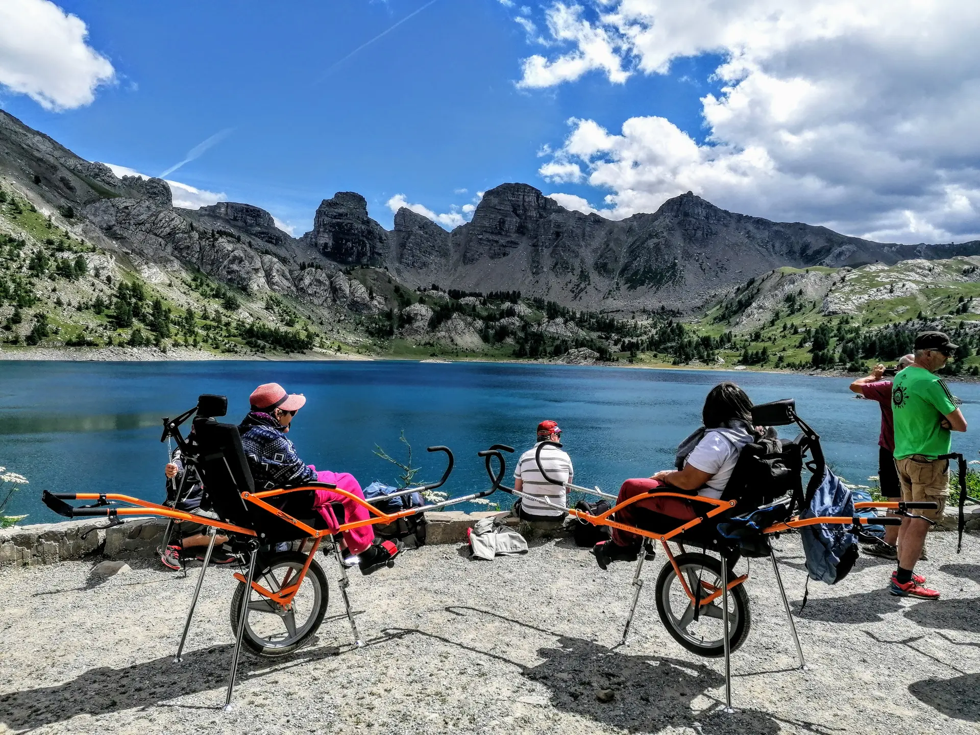 Sortie pour personnes à mobilité réduite au lac d'Allos
