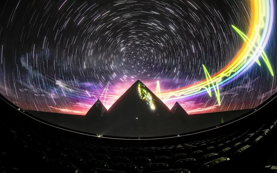 Dark Side of the Moon – Pink Floyd | Show immersif