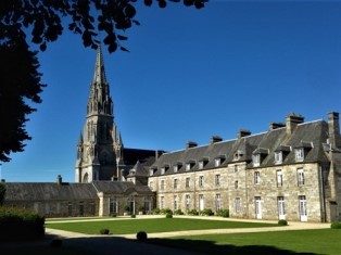 Visite Guidée – Visite du Château et de son Exposition les « Merveilles de nos Collections »