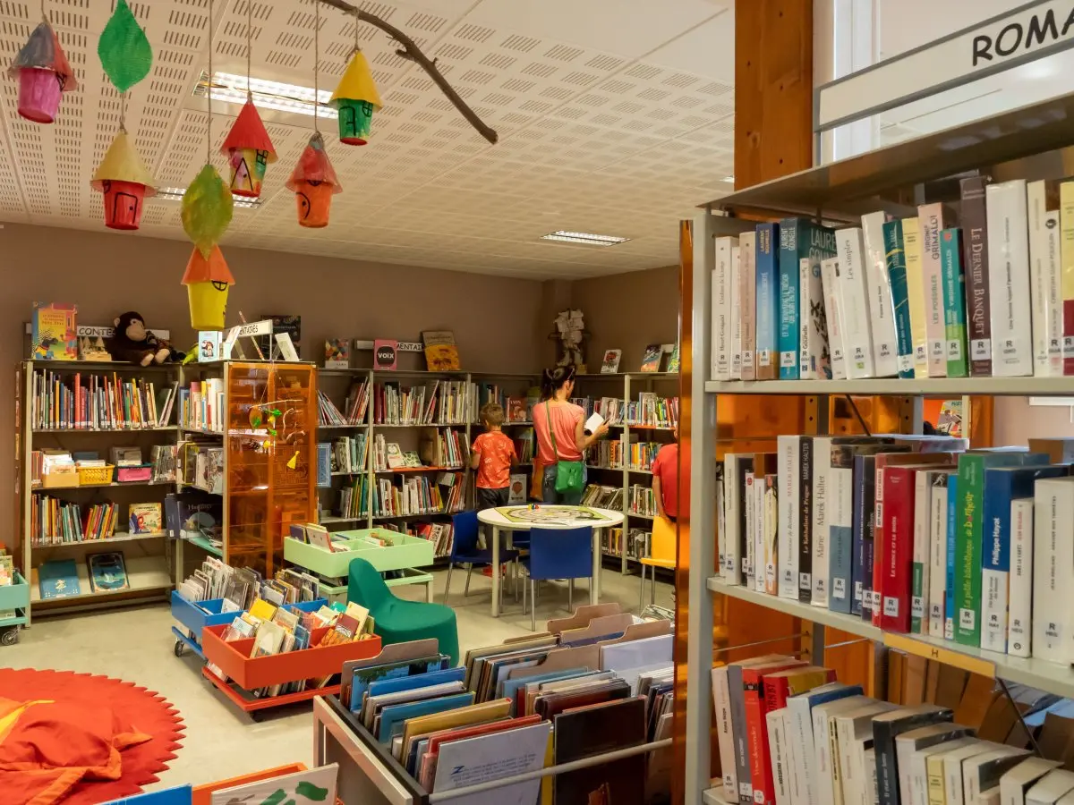 Lecture à la sieste -  Médiathèque Mille et Une Page