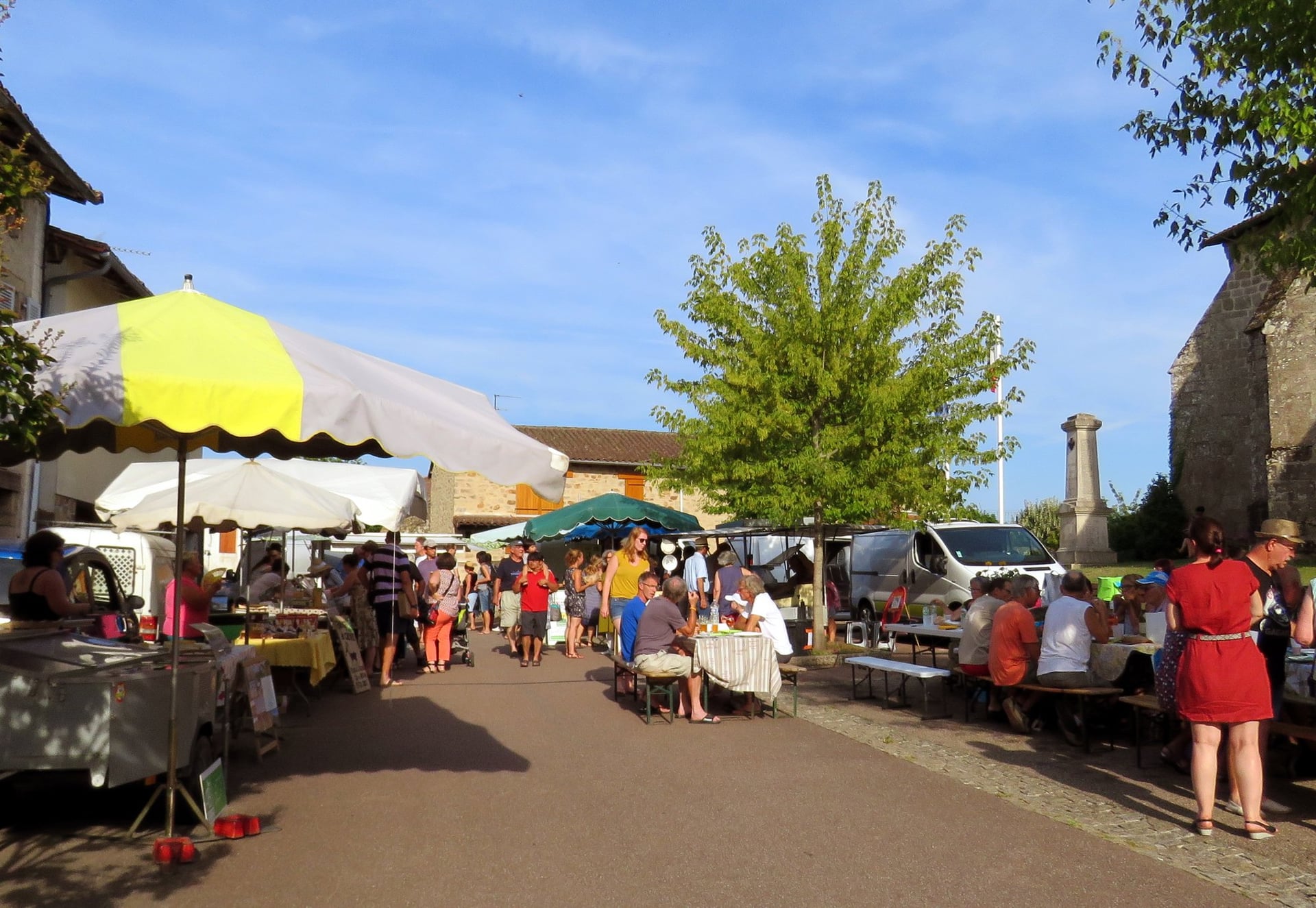 Marché fermier semi-nocturne à Oradour-sur-Vayres et concert gratuit
