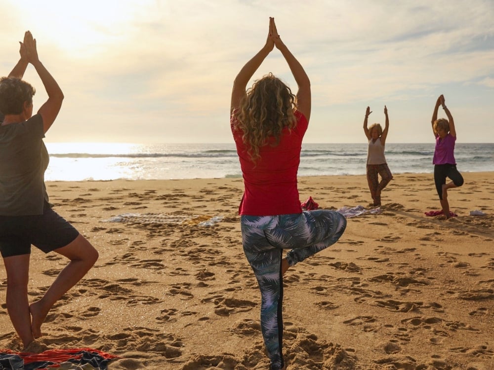 Découverte du yoga sur la plage