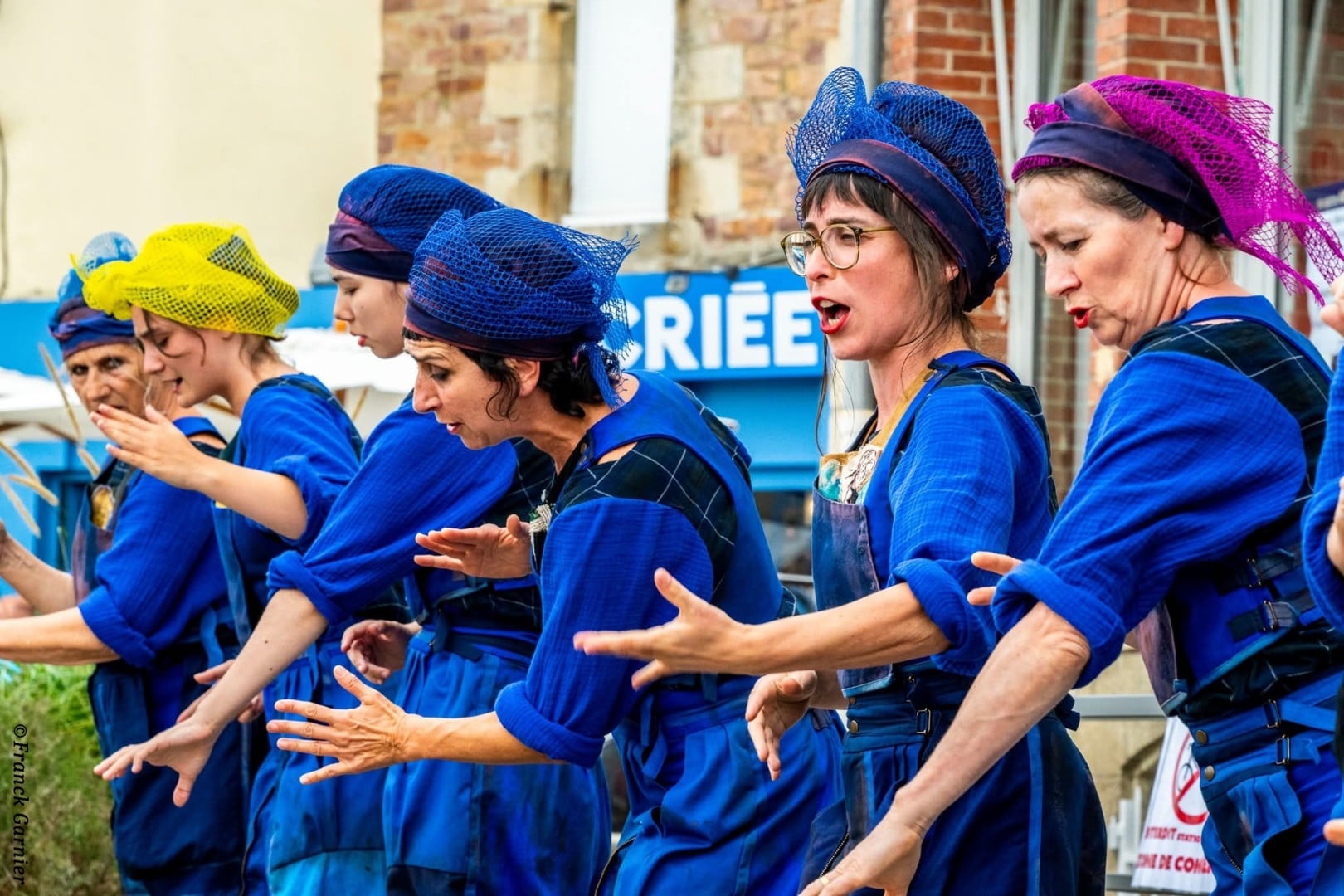Spectacle de rue – Festival Arts de la Rue « Ô les Mouettes » – Bankadoù