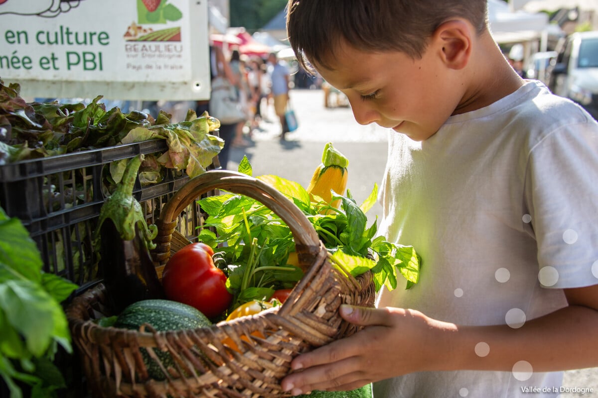 Marché d'été à La Chapelle Saint Géraud