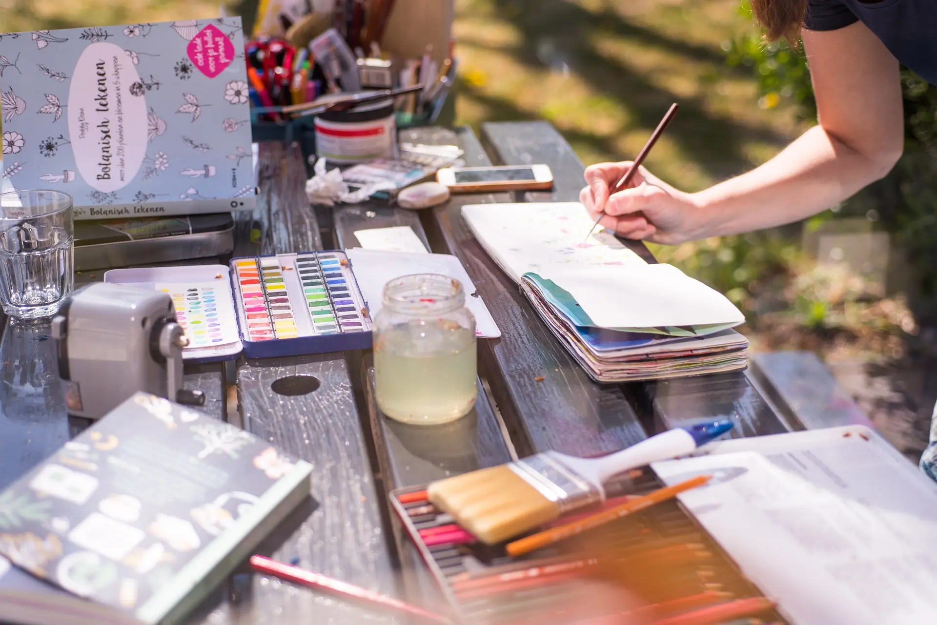 Atelier carte postale illustrée et parfumée