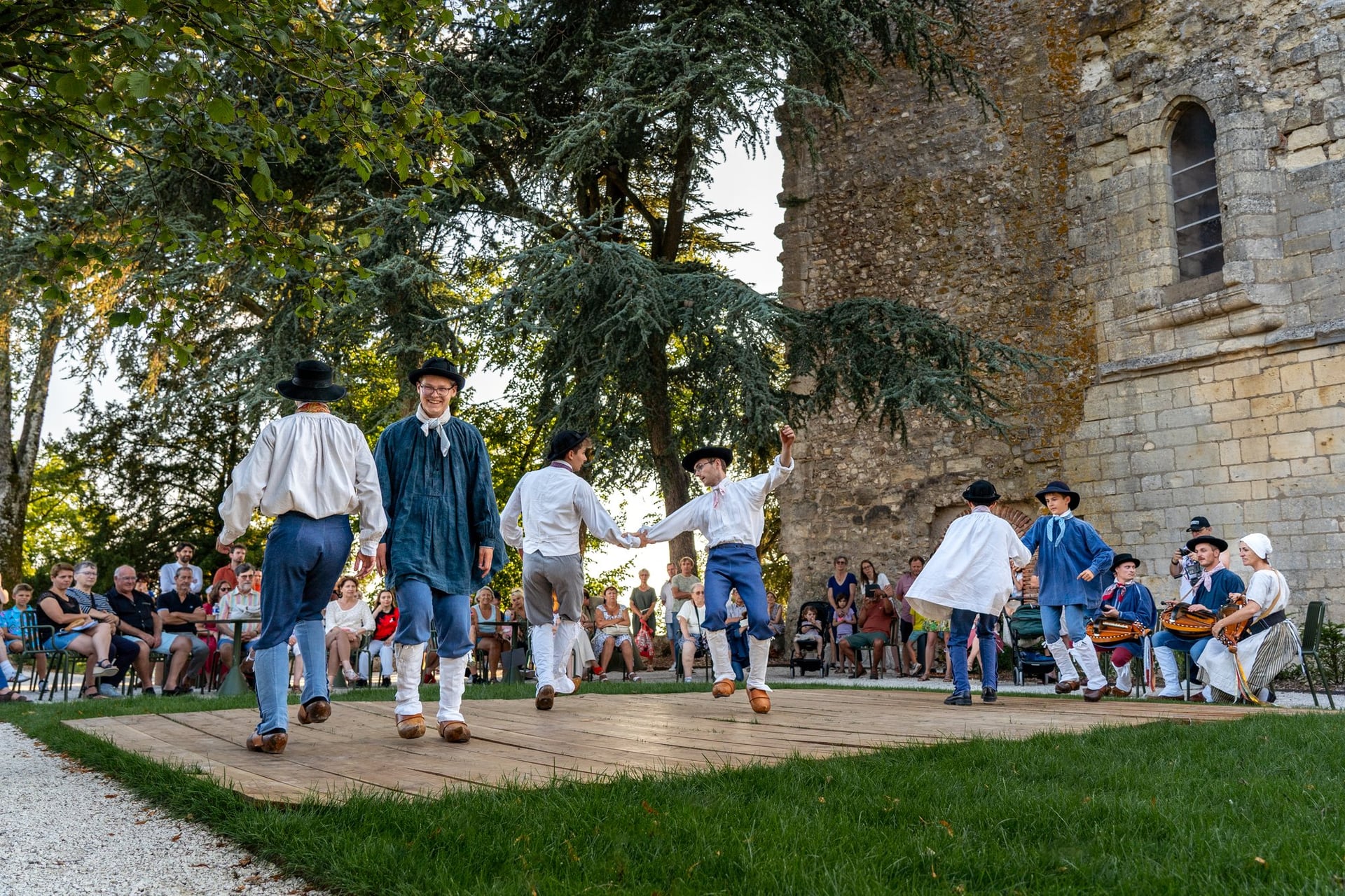 Fête au village - Folklore