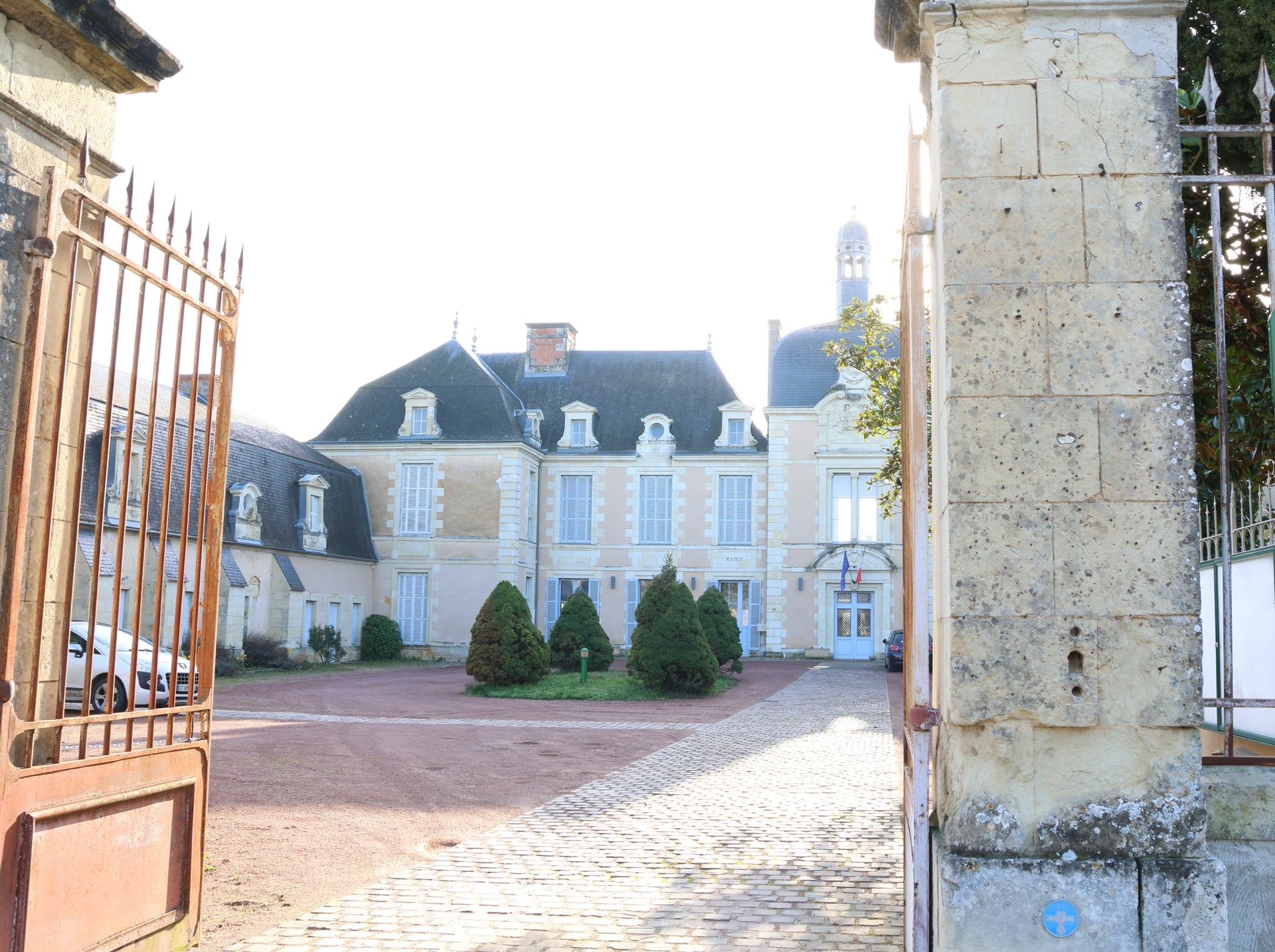 PL'Secrets : Angliers, entre château et mémoire vivante