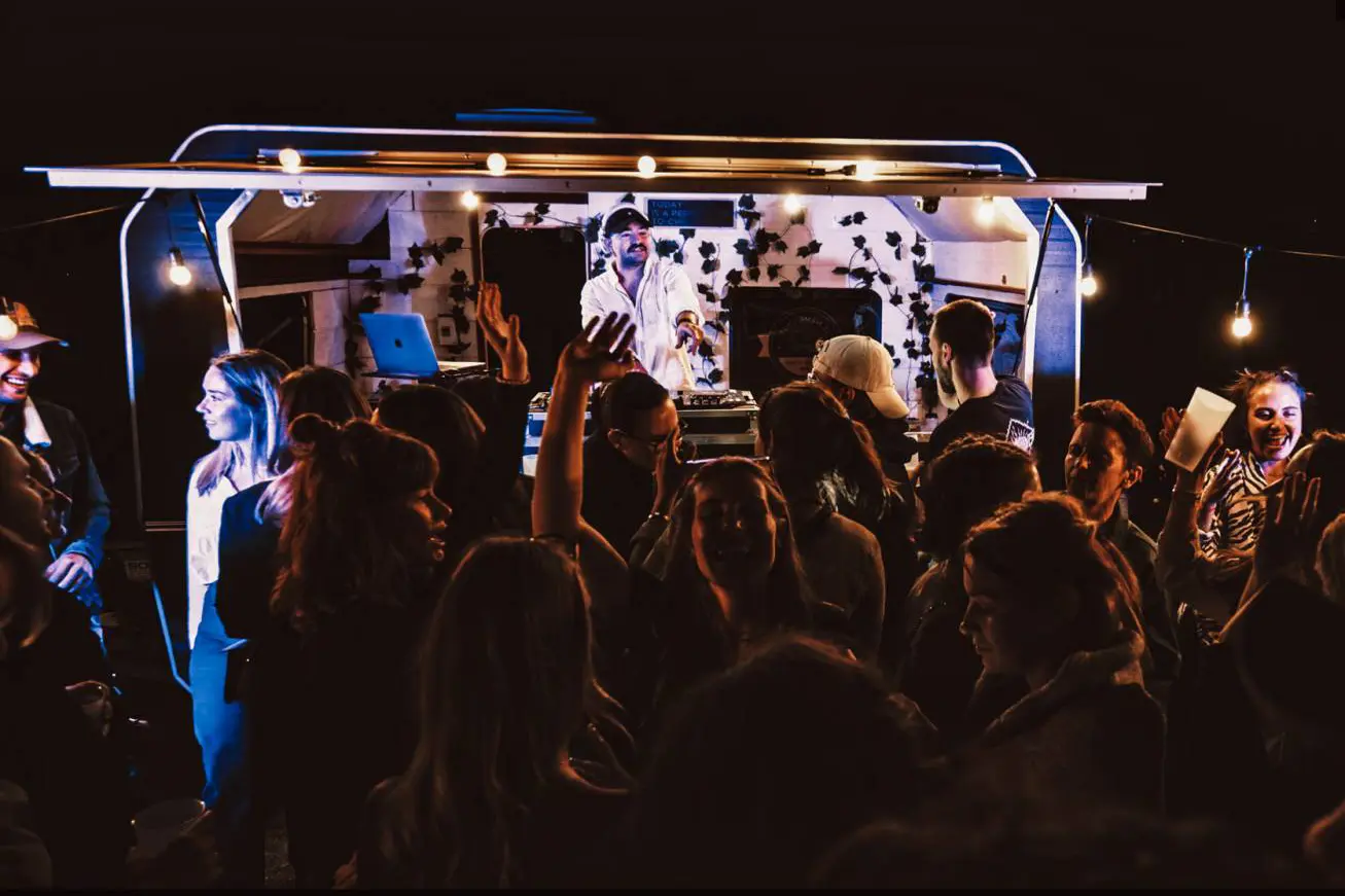 Concert DJ Truck "Mémé Chut"