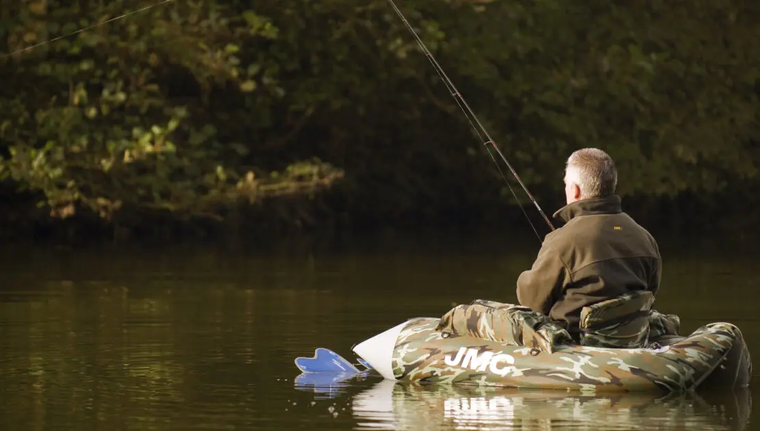 Pêche des carnassiers en float tube à Volonne