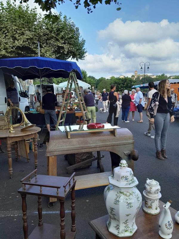 Brocante - vide-grenier