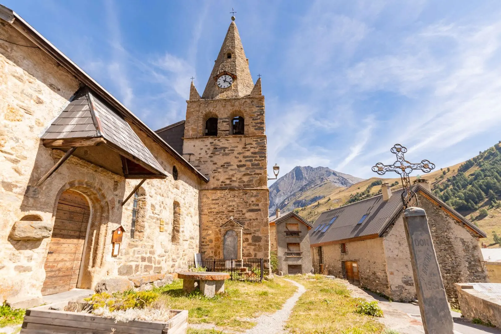 Visites du patrimoine : le village des Hières 